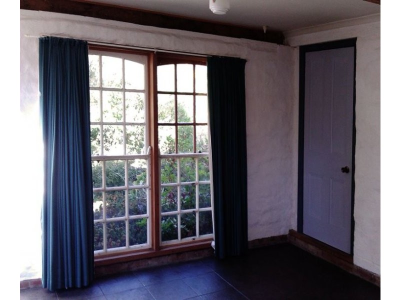 214 Kalinda Road, Invergowrie NSW 2350