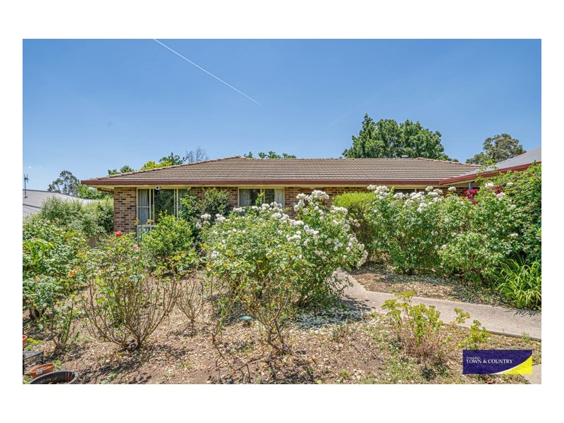 10 Anton Close, Armidale NSW 2350