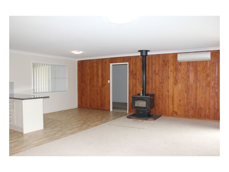 16 Wirruna Street, Guyra NSW 2365