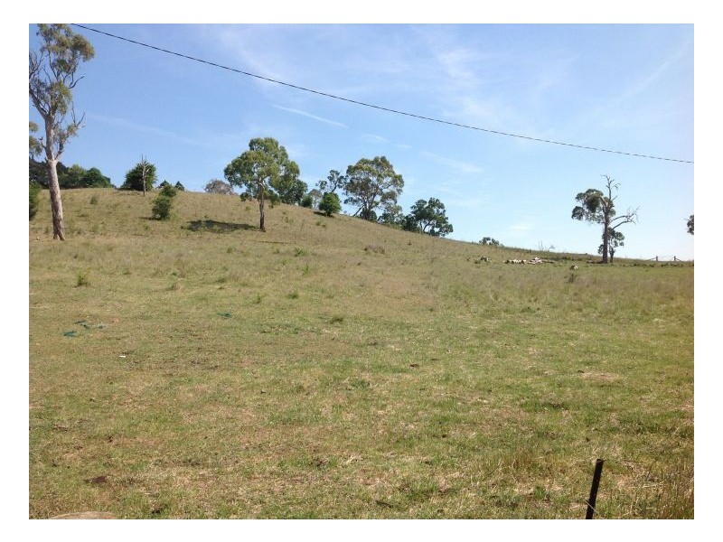 98 Gostwyck Rd, Armidale NSW 2350