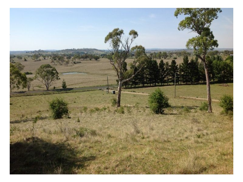 98 Gostwyck Rd, Armidale NSW 2350
