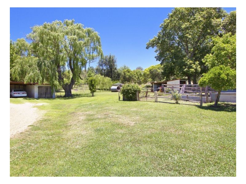 40 Sutherland Avenue, Armidale NSW 2350