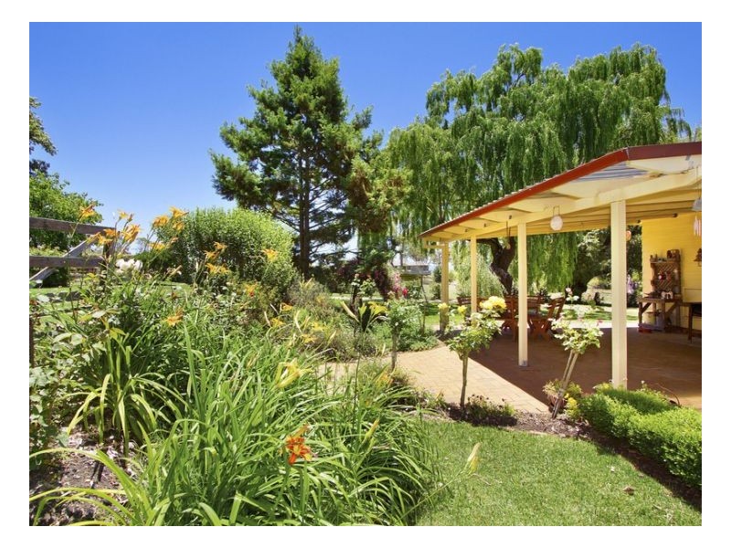 40 Sutherland Avenue, Armidale NSW 2350