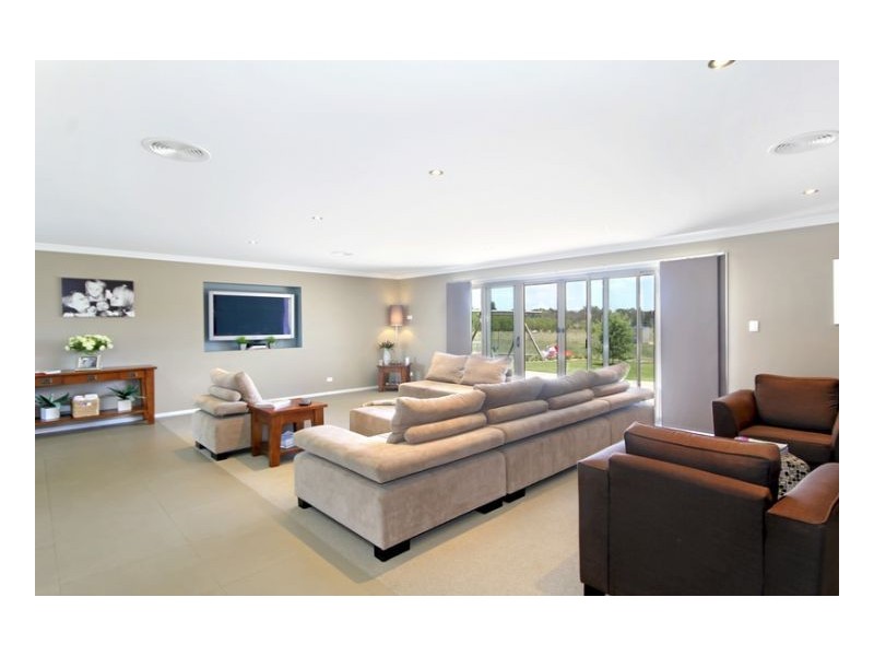 32 Dangarsleigh Road, Armidale NSW 2350