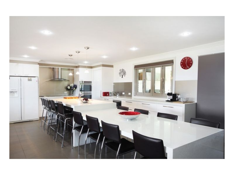 32 Dangarsleigh Road, Armidale NSW 2350