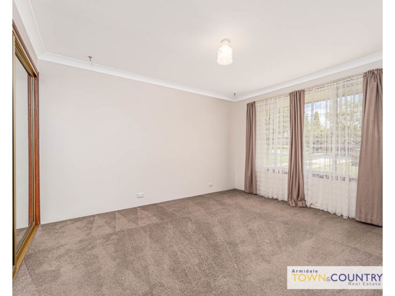14 Baldwyn Street, Armidale NSW 2350