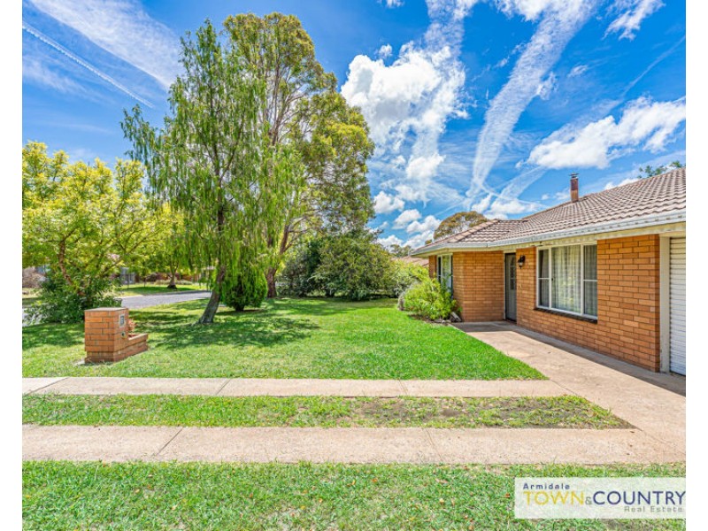 14 Baldwyn Street, Armidale NSW 2350