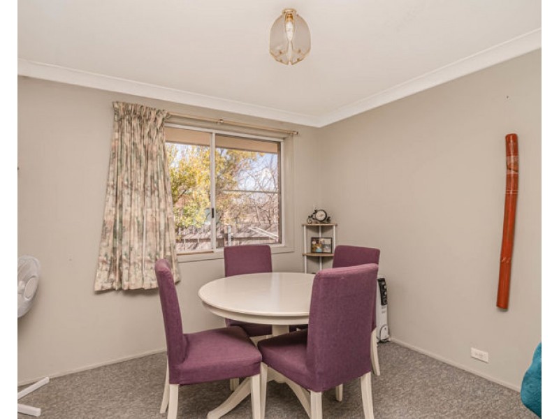 2/8 Centennial Close, Armidale NSW 2350