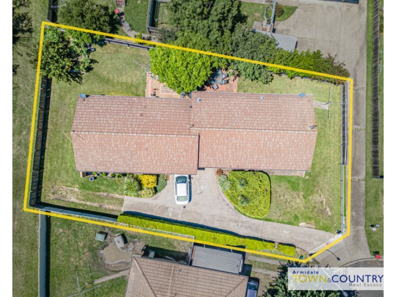2/8 Centennial Close, Armidale NSW 2350