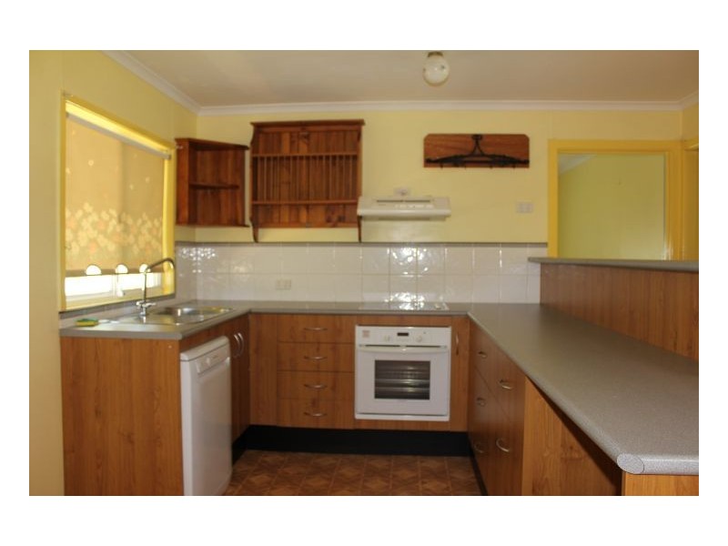 36 Mccannas Road, Armidale NSW 2350