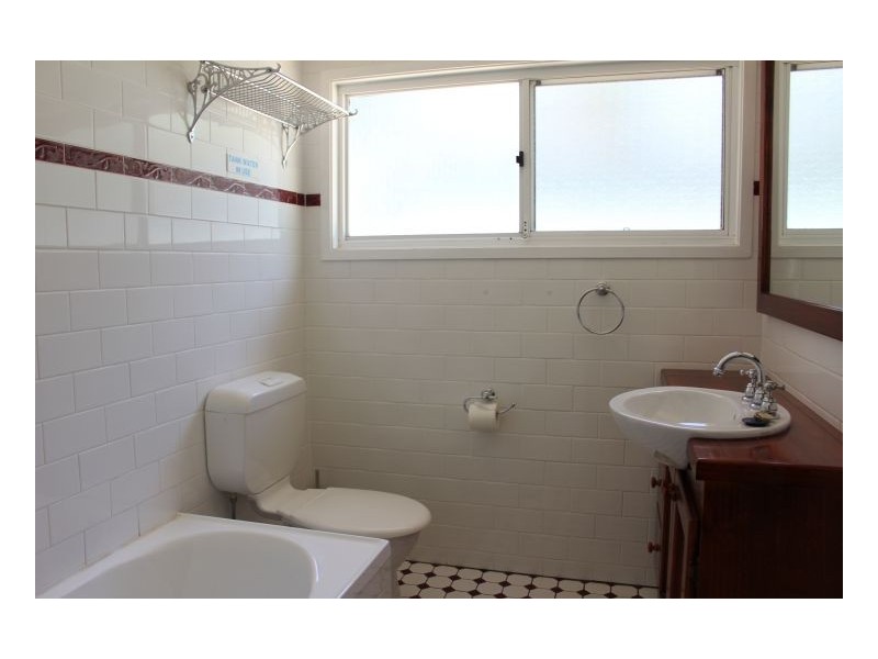 36 Mccannas Road, Armidale NSW 2350