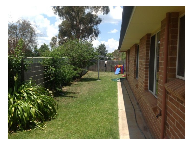 3/20 Barry St, Armidale NSW 2350