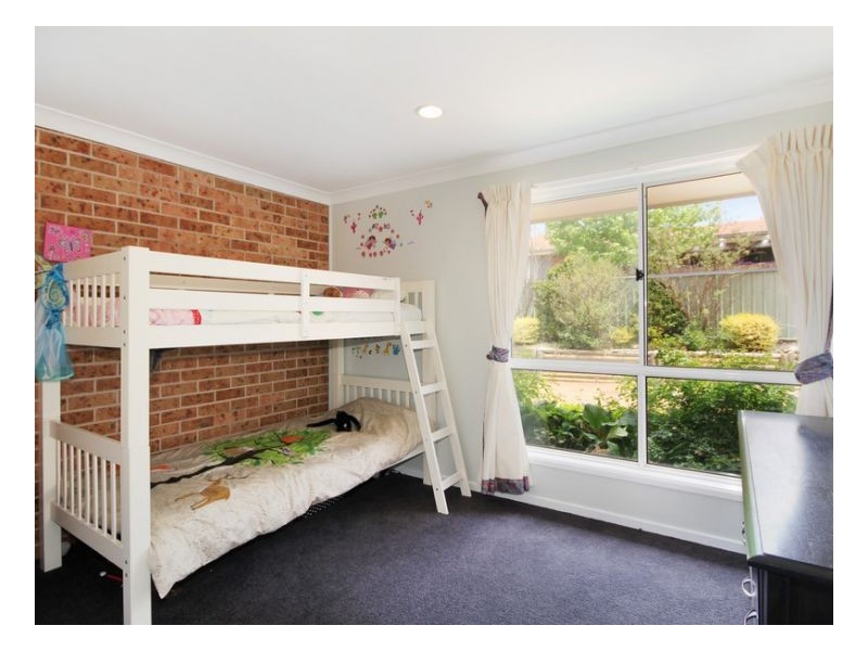 2/33 The Avenue, Armidale NSW 2350