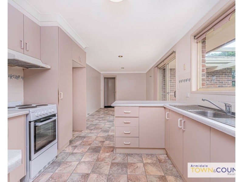 12 MacDonald Drive, Armidale NSW 2350