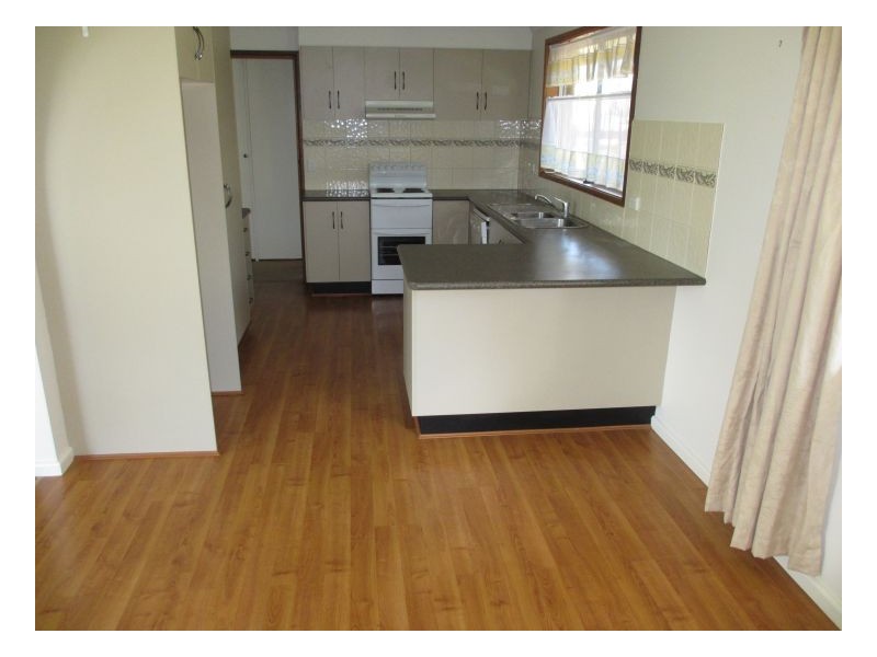 4 Crest, Armidale NSW 2350