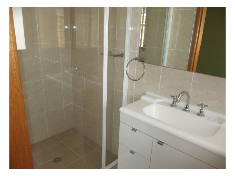 4 Crest, Armidale NSW 2350