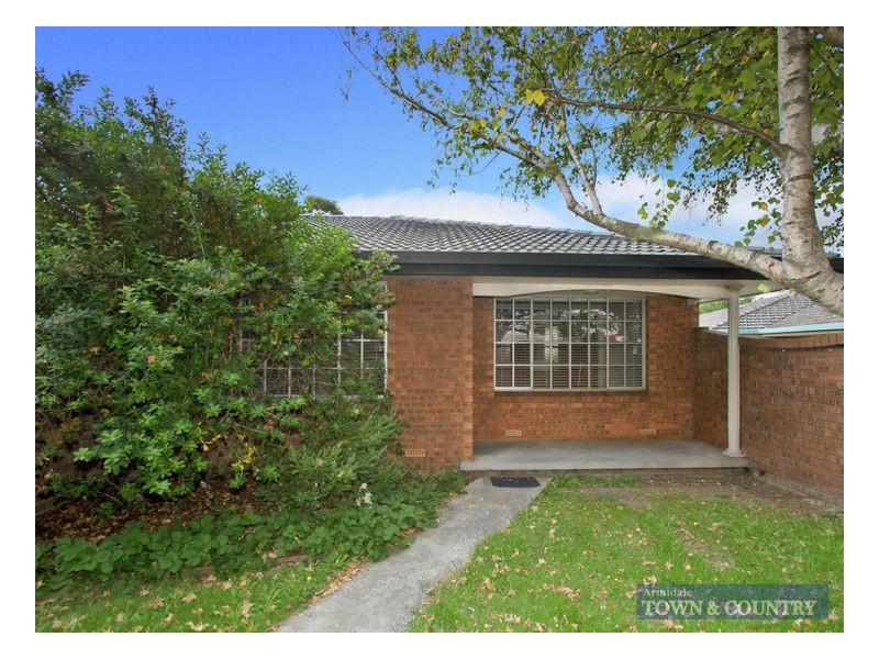 2/15 Queen Elizabeth Drive, Armidale NSW 2350