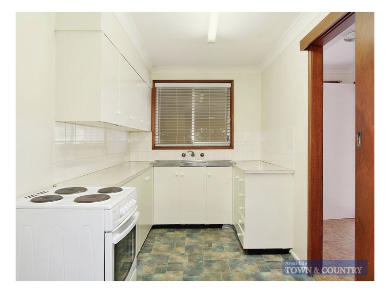 2/15 Queen Elizabeth Drive, Armidale NSW 2350
