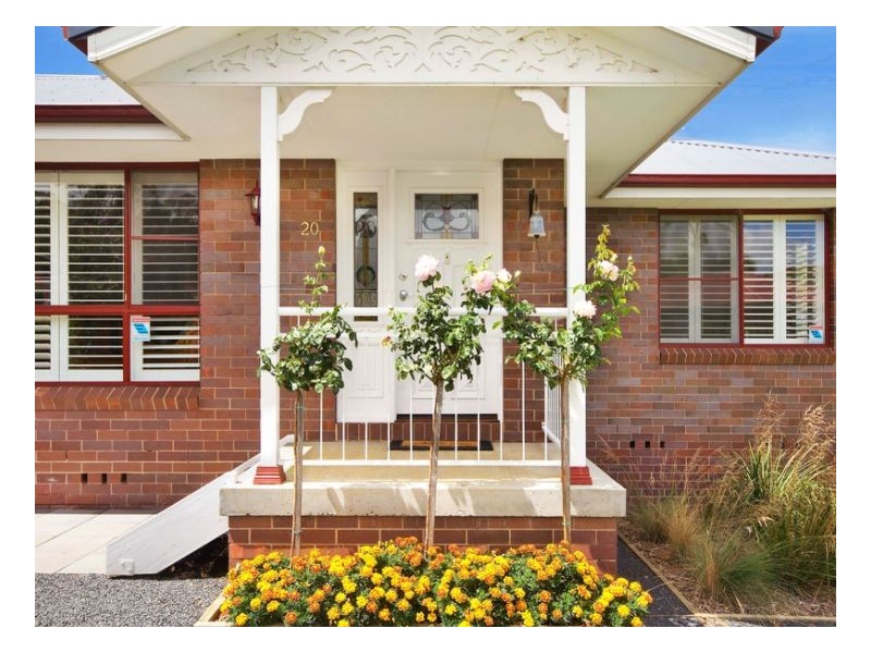 20 Amber, Armidale NSW 2350