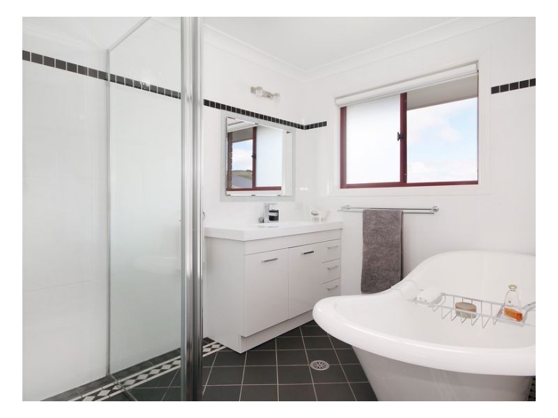 20 Amber, Armidale NSW 2350