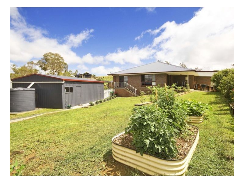 20 Amber, Armidale NSW 2350