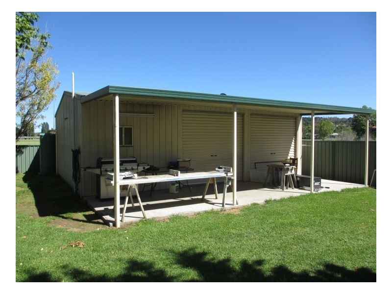 84 Douglas, Armidale NSW 2350
