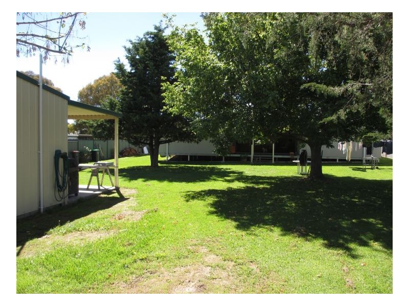 84 Douglas, Armidale NSW 2350