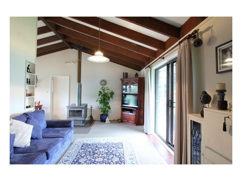 4 Holloway, Armidale NSW 2350