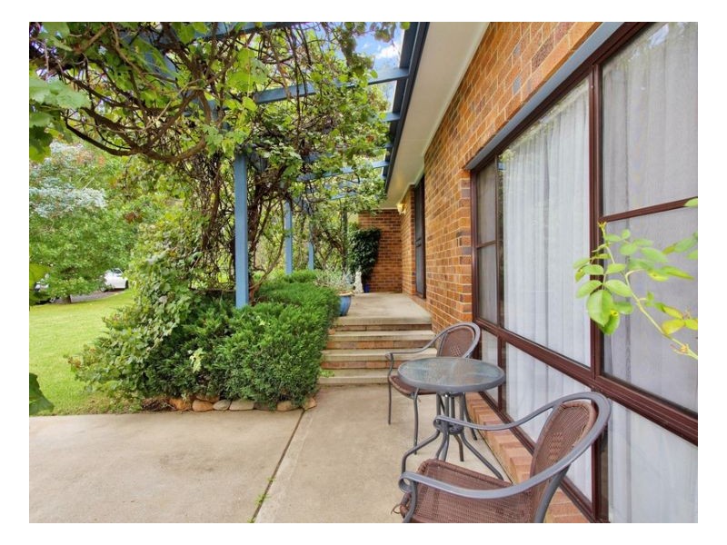 4 Holloway, Armidale NSW 2350