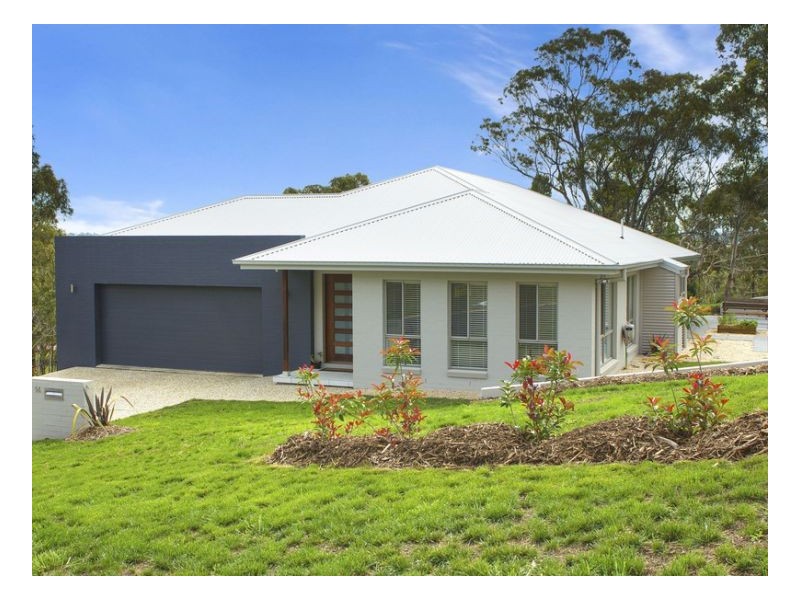 14 Illallangi Close, Armidale NSW 2350