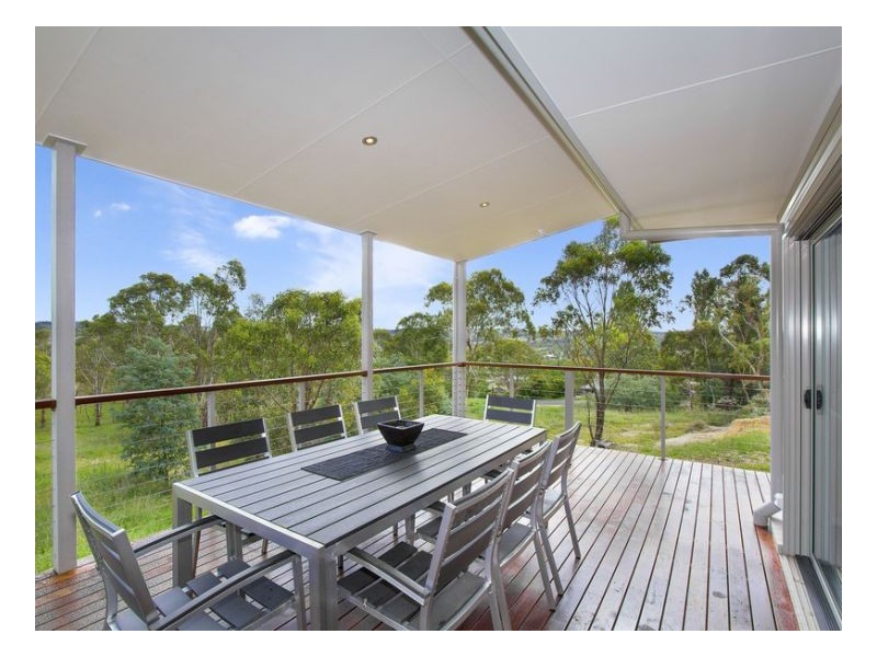 14 Illallangi Close, Armidale NSW 2350