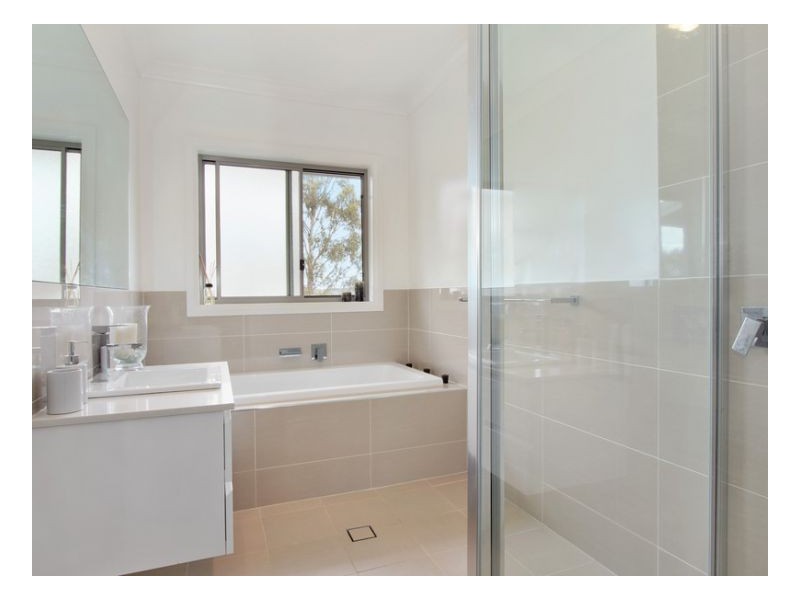 14 Illallangi Close, Armidale NSW 2350