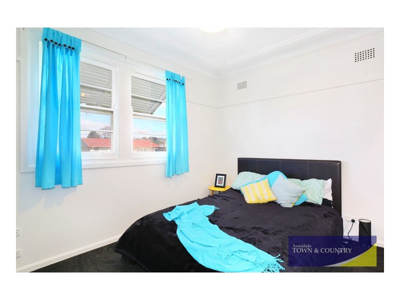49 Mossman St, Armidale NSW 2350