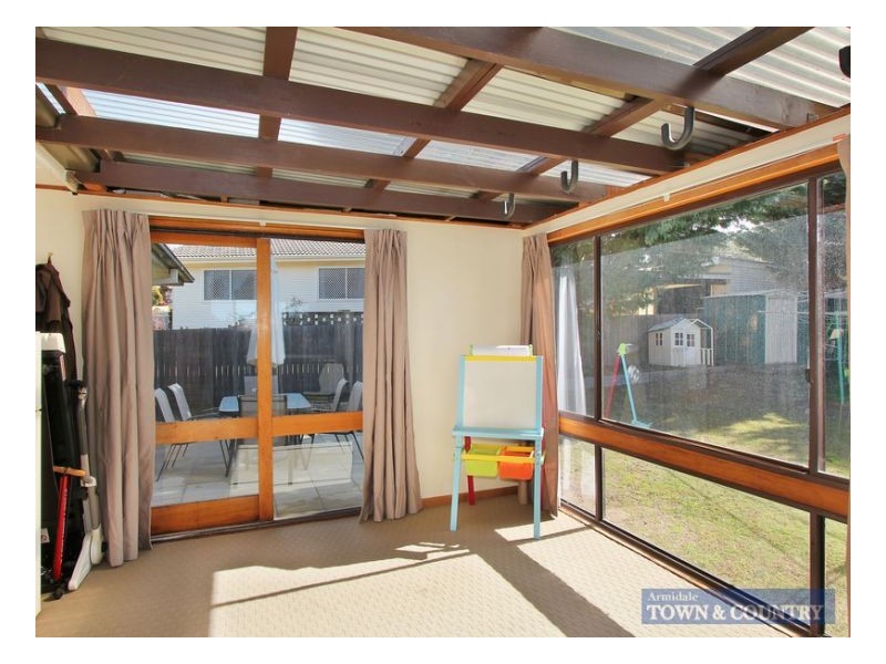 1 Richardson Avenue, Armidale NSW 2350