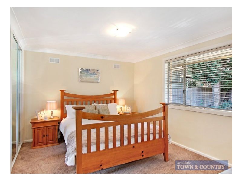 1 Richardson Avenue, Armidale NSW 2350