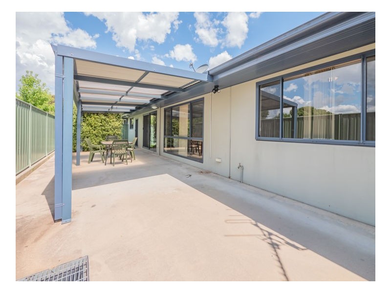 1/6 Grills Place, Armidale NSW 2350