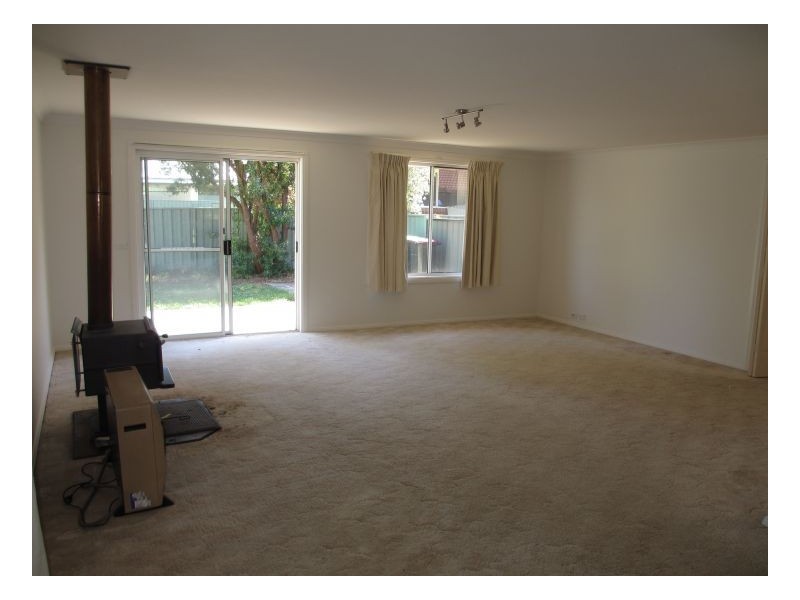 8 Eva, Armidale NSW 2350