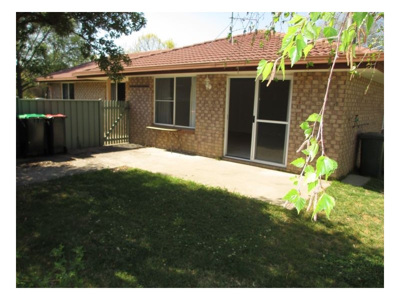 8 Eva, Armidale NSW 2350