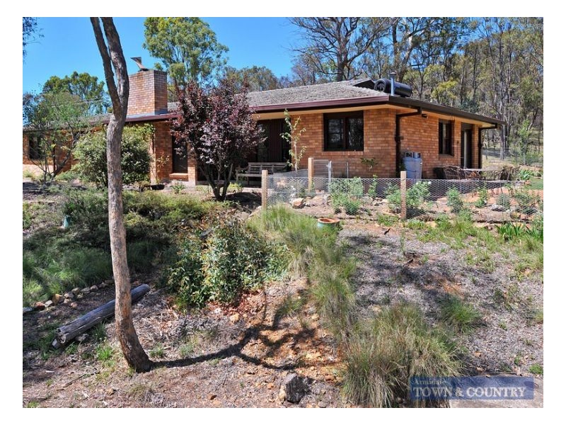 93 Trelawney Road, Armidale NSW 2350
