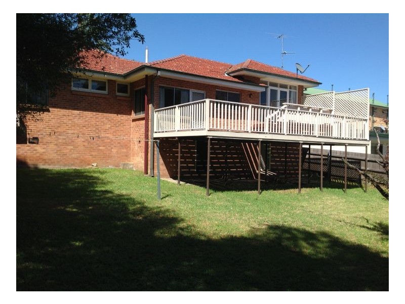 129 Mossman Street, Armidale NSW 2350