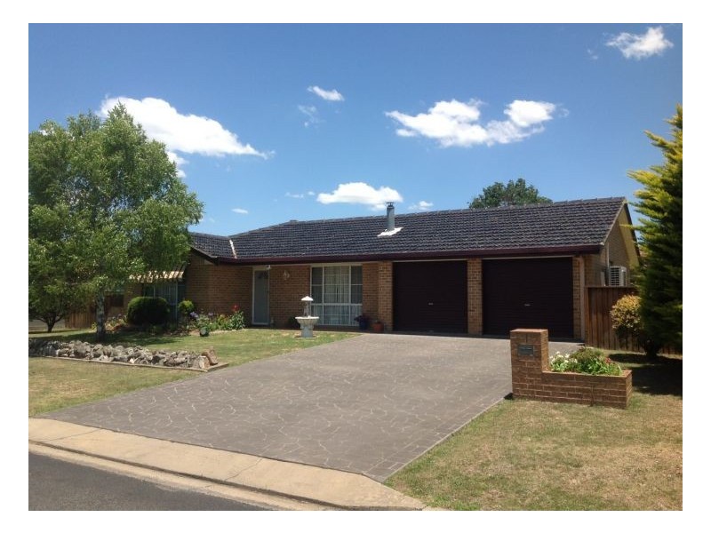 1. Phyllis, Armidale NSW 2350