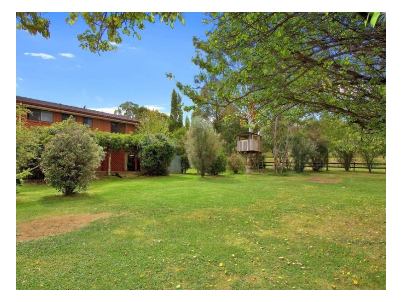 18 Markham Street, Armidale NSW 2350