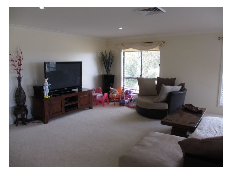 69 Ash Tree Drive, Armidale NSW 2350