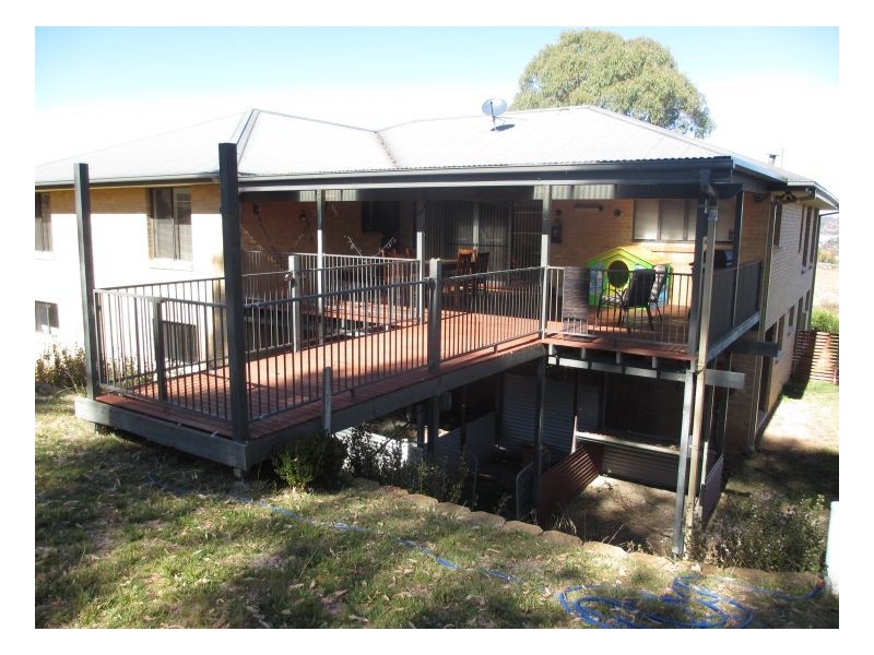 69 Ash Tree Drive, Armidale NSW 2350