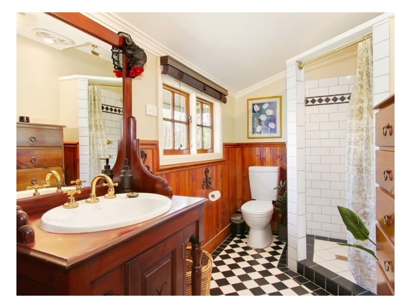‘WYUNA’ 103. Glen Innes Road, Armidale NSW 2350