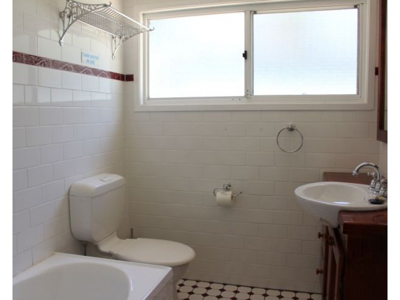 36 Mccannas Road, Armidale NSW 2350