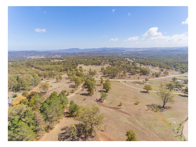 151 Kalinda Rd, Invergowrie NSW 2350