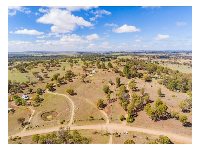151 Kalinda Rd, Invergowrie NSW 2350