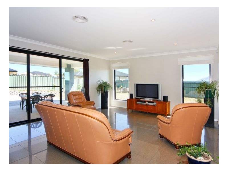 3 Mason Crescent, Armidale NSW 2350