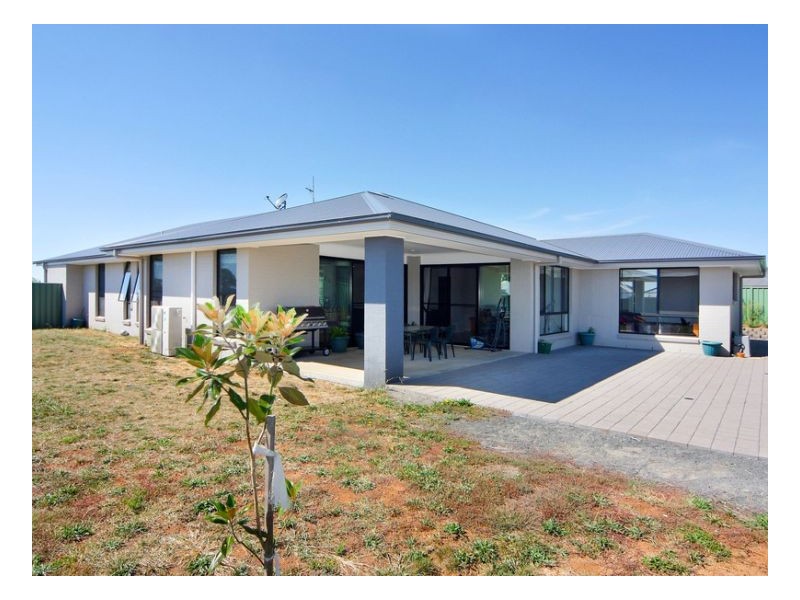 3 Mason Crescent, Armidale NSW 2350